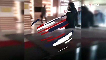 Kayseri'de okula giren kediyi tekmeleyen müdür kamerada