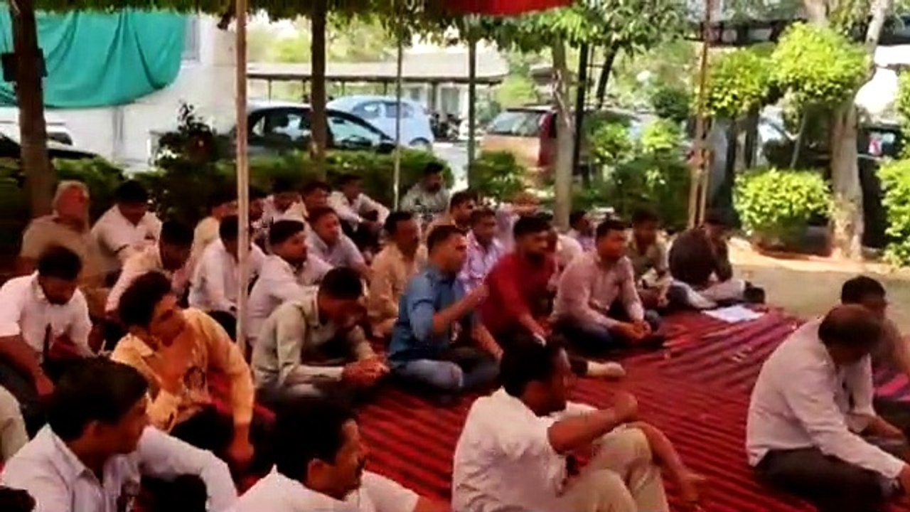 राजस्थान पशु चिकित्सा कर्मचारी संघ का आमरण अनशन ग्यारहवें दिन जारी