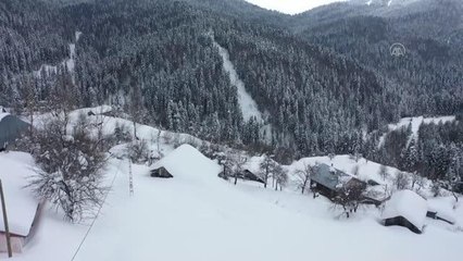 KASTAMONU - Bazı köylerde kar kalınlığı 2 metreyi aştı