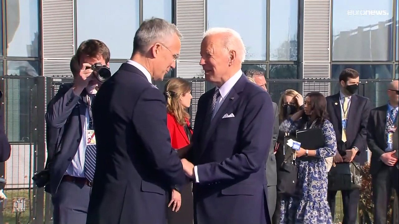 Die NATO schickt klare Warnsignale an Moskau, aber keine Truppen in die Ukraine