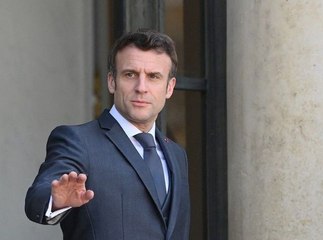 Rebond des cas de Covid-19 : Emmanuel Macron est prêt à rendre le masque obligatoire de nouveau "si les choses devaient se dégrader"