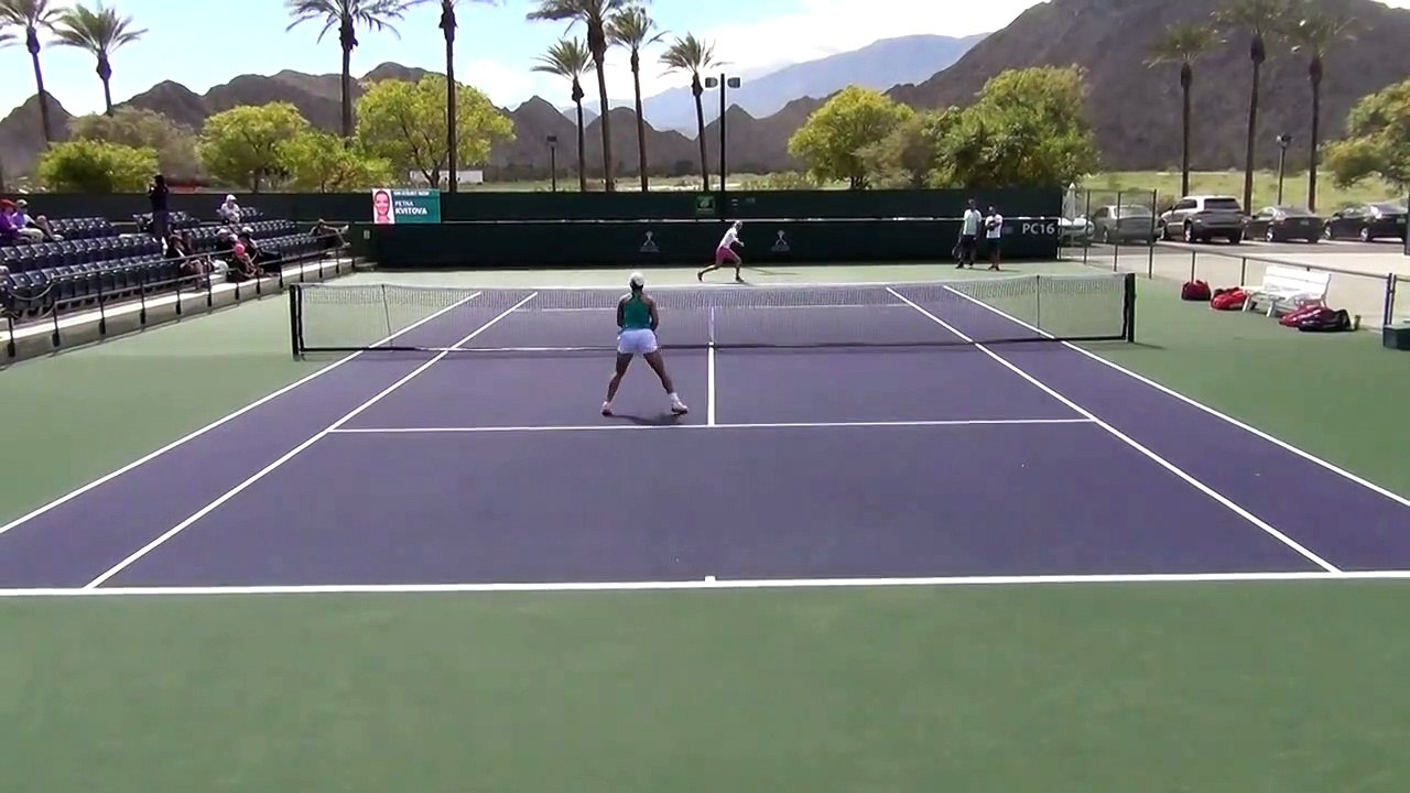 2019 Indian Wells Practice - Ashleigh Barty and Petra Kvitová