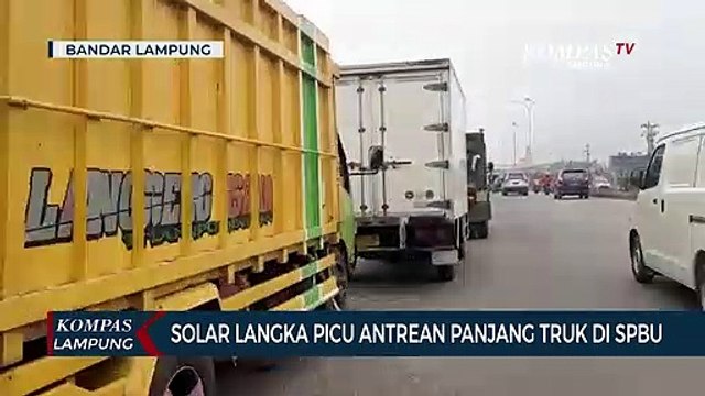 Solar Langka Picu Antrean Panjang Truk di SPBU