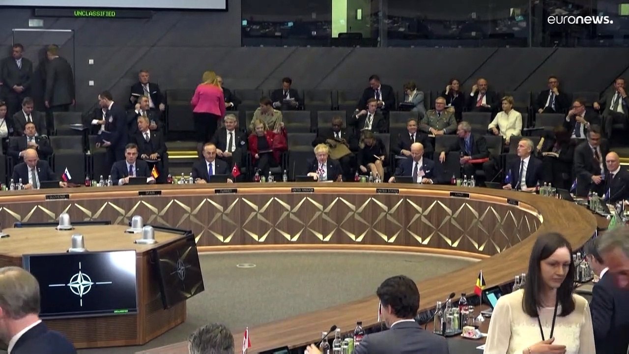 Jens Stoltenberg para Euronews: "Atacar a civiles sería un crimen de guerra"