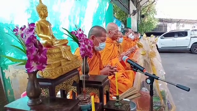 “หนิง” ปณิตา “โม” อมีนา พินิจ “จักจั่น” อคัมย์ศิริ ร่วมไถ่ชีวิตโค-กระบือ กับสมาคมประชาคมคนตาบอด ที่อยุธยา อุทิศให้ “แตงโม” นิดา