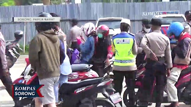 Polres Sorong Tingkatkan Kesadaran Vaksinasi Covid 19 Dengan Lakukan Razia Di KTL