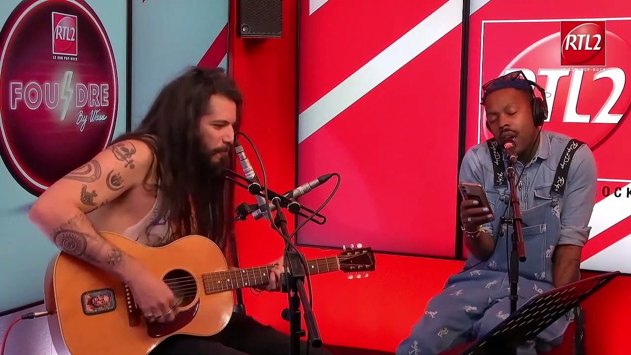 PÉPITE - Skip The Use et Waxx interprètent "Life On Mars?" dans Foudre (27/03/22)