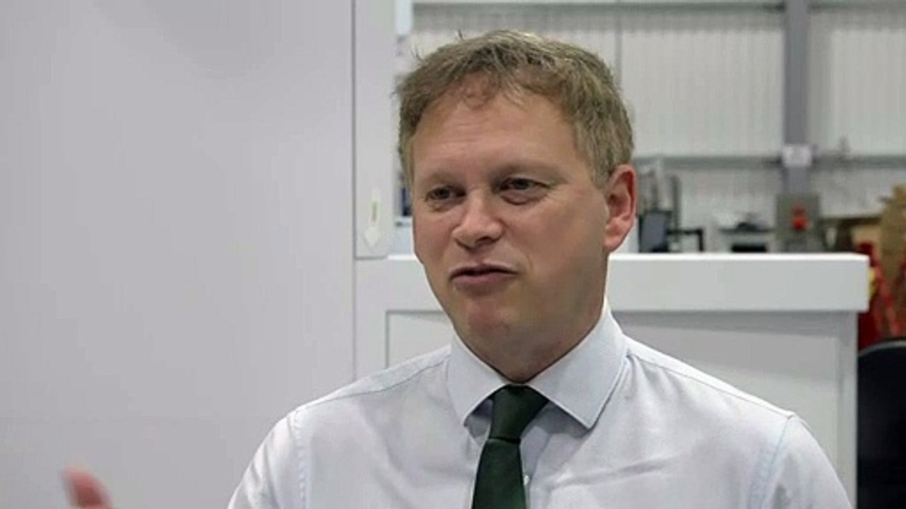 'No excuses': Govt tightens law on phones behind the wheel