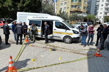 KAYINBİRADERİNİN SOKAK ORTASINDA VURDUĞU POLİS YARALANDI