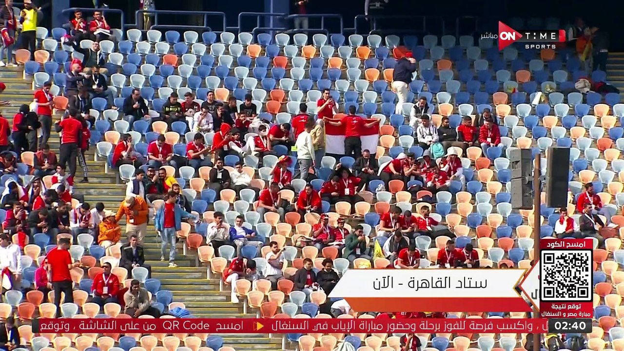 بدء توافد الجماهير