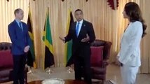 Kate et William se tortillent alors que le Premier ministre jamaïcain leur dit qu'ils envisagent de