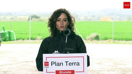 Ayuso en un acto de agricultores y ganaderos en Brunete