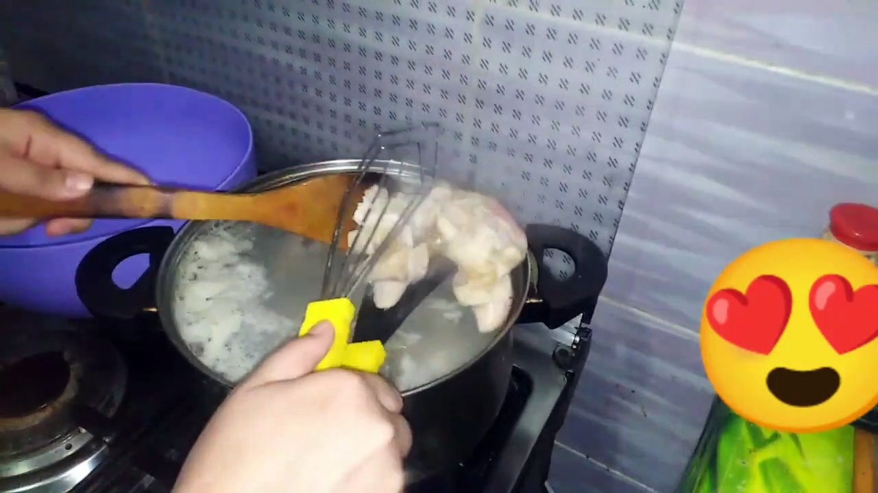 طريقه عمل الكوارع باحلي طريقه عامله زي الزبده مع شويه فته بالطشه روعه