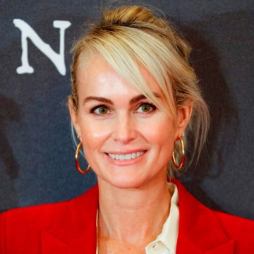 VOICI SOCIAL Laeticia Hallyday hospitalisée en urgence en soins intensifs : ses médecins ont fait une découverte inquiétante