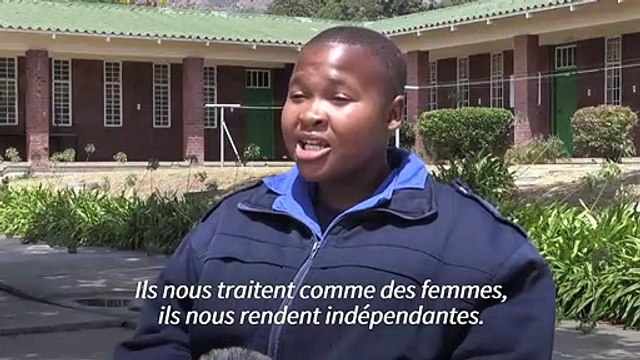 Au Cap, discipline et exercice physique pour aider des jeunes à reprendre confiance