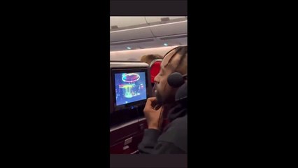 Sa vie va changer après ce vol en avion... petit garçon qui grandit trop vite