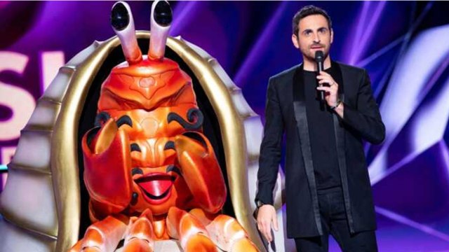 GALA VIDEO - Mask Singer – Qui se cache derrière le bernard l'hermite ? Voici les premiers indices…