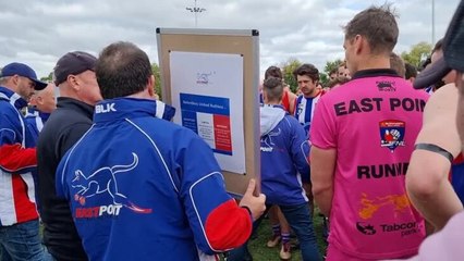 Jake Bridges addresses his team at three-quarter time