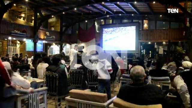 جماهير بورسعيد تتابع مباراة مصر والسنغال في تصفيات كأس العالم