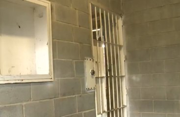 Vuelve y juega: preso se fugó de calabozos de la Sijín en Medellín