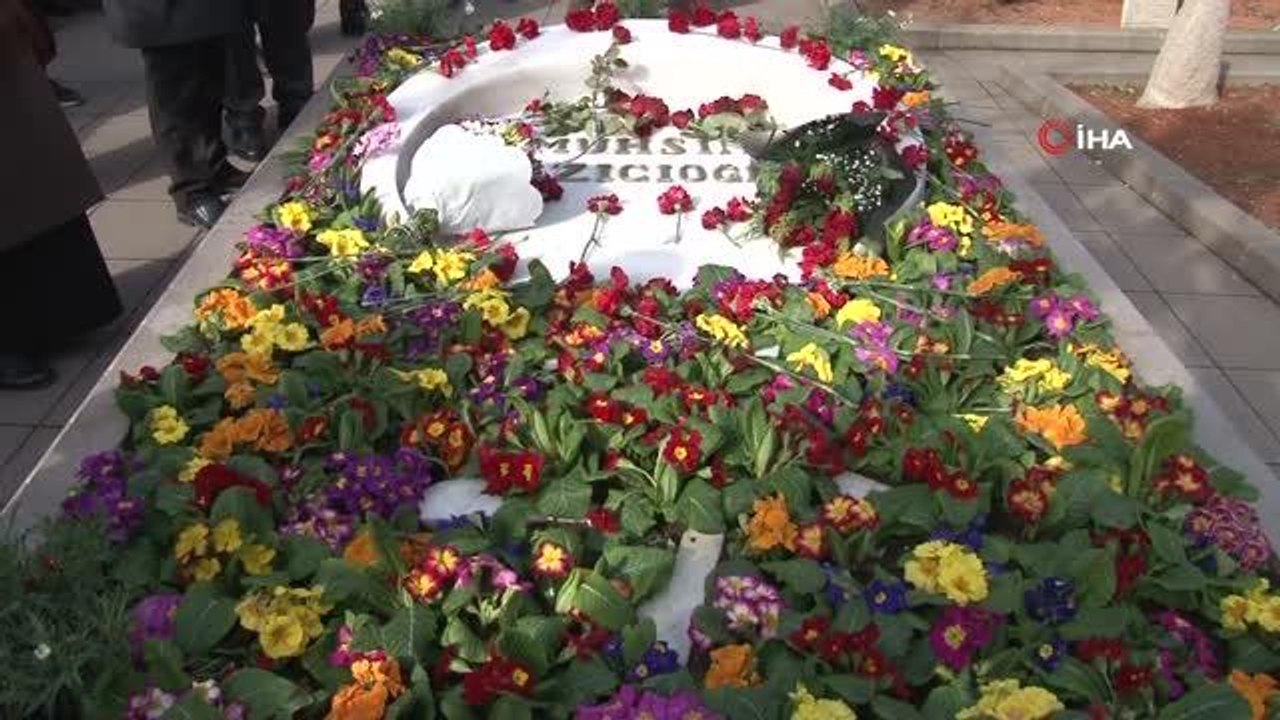 Merhum Muhsin Yazıcıoğlu vefatının 13'üncü yılında kabri başında anıldı