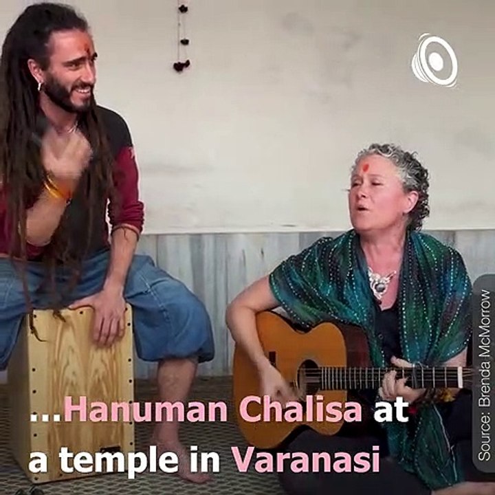 Soulful! Foreigners recite Hanuman Chalisa at Varanasi temple