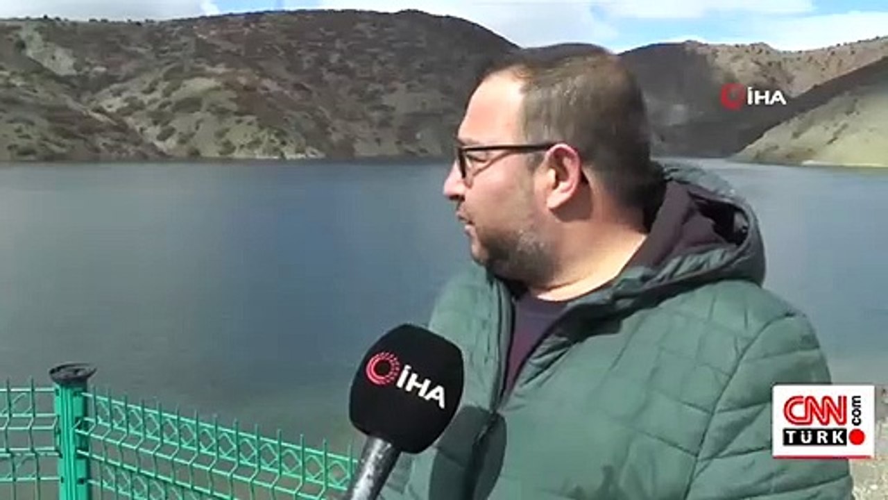 Kuruyan göleti taşıma suyla kurtardılar