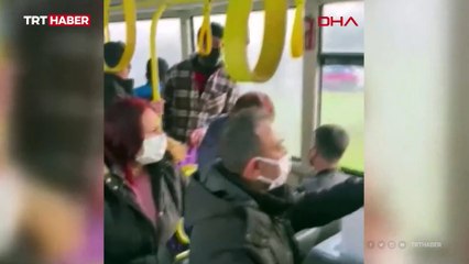 Taş ve sopalarla İETT otobüsüne saldırı anı kamerada