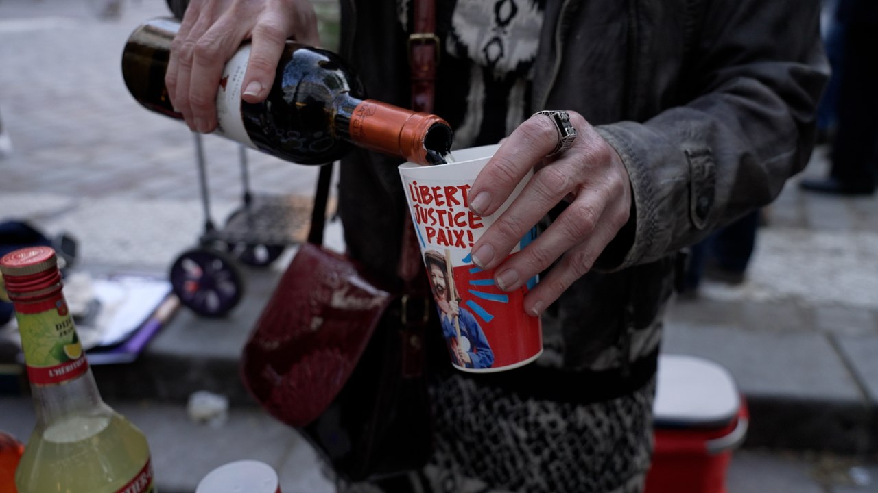 «C’est bien, mais il ne faut pas acheter ses voix au pastis» : les « Apé’Roussel » du PC sont lancés