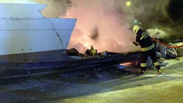 Sigara izmariti lüks yatı kullanılamaz hale getirdi