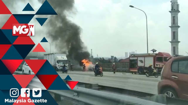 MG Viral : Kereta Terbakar di Lebuhraya PLUS Menghala Sungai Buloh