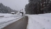 Abant Tabiat Parkı'nda kar etkisini gösteriyor