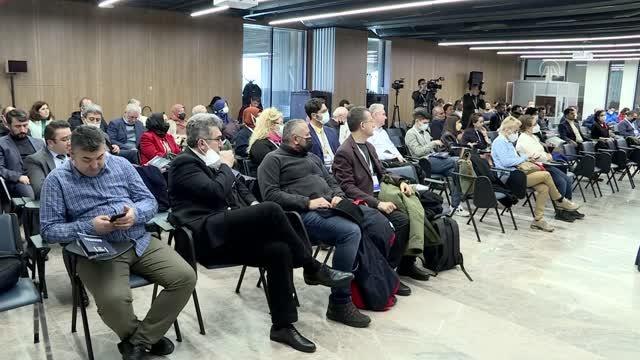 Cumhurbaşkanlığı Yerel Yönetim Politikaları Kurulu üyesi Akca, Kartepe Zirvesi'nde konuştu