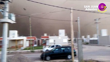 Tremendo VIENTO AZOTÓ A SAN JUAN, ARGENTINA