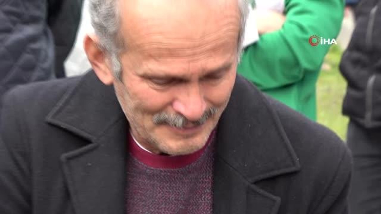 Heyelanda "60 yıllık emeğim" dediği evi yıkıldı... Yaşlı kadını vali teselli etti