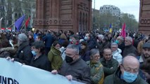 Unas 500 personas salen a la calle en Barcelona contra el 25 por ciento de la educación en castellano