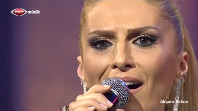 Melda Kuyucu / Benim olsan seni bir gül gibi koklar sararım