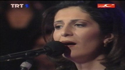 Melda Kuyucu / Bahar bitti güz bitti artık bülbül ötmüyor