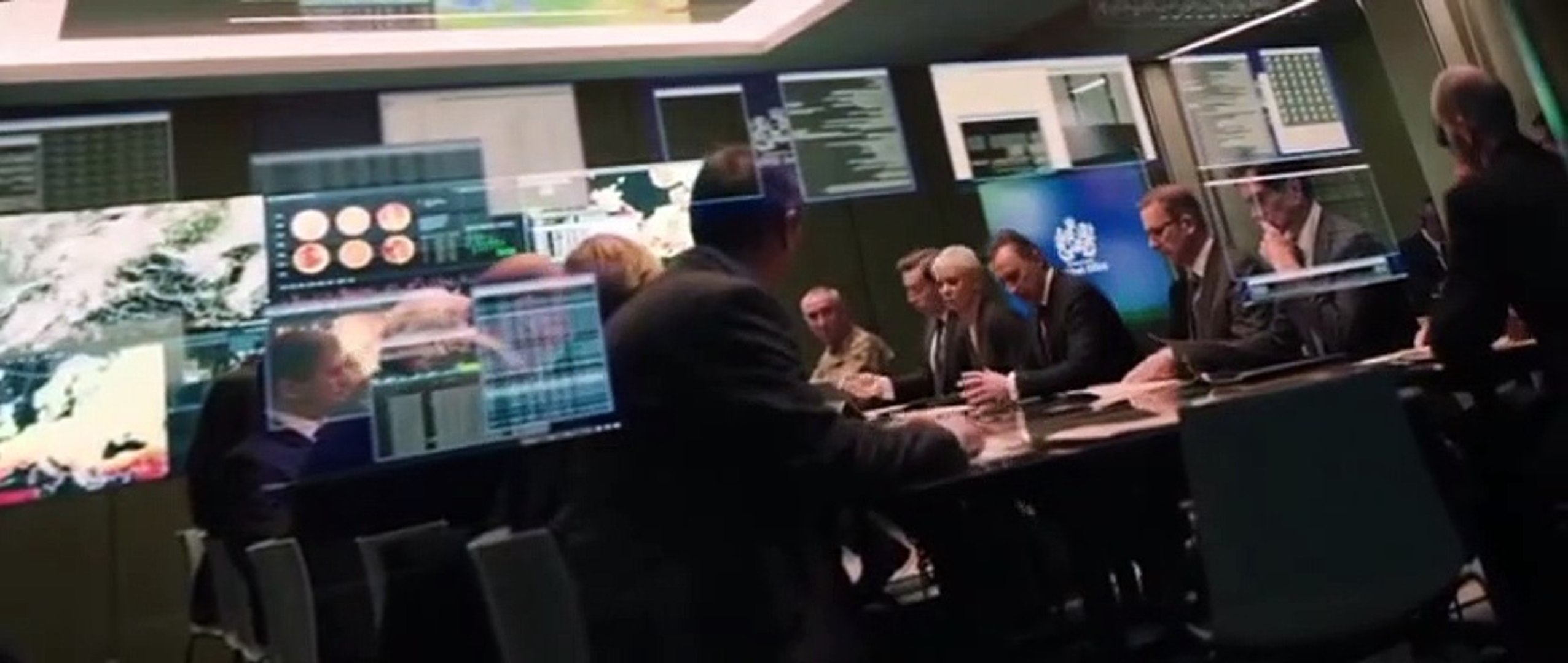 Cobra S01 E01 video Dailymotion
