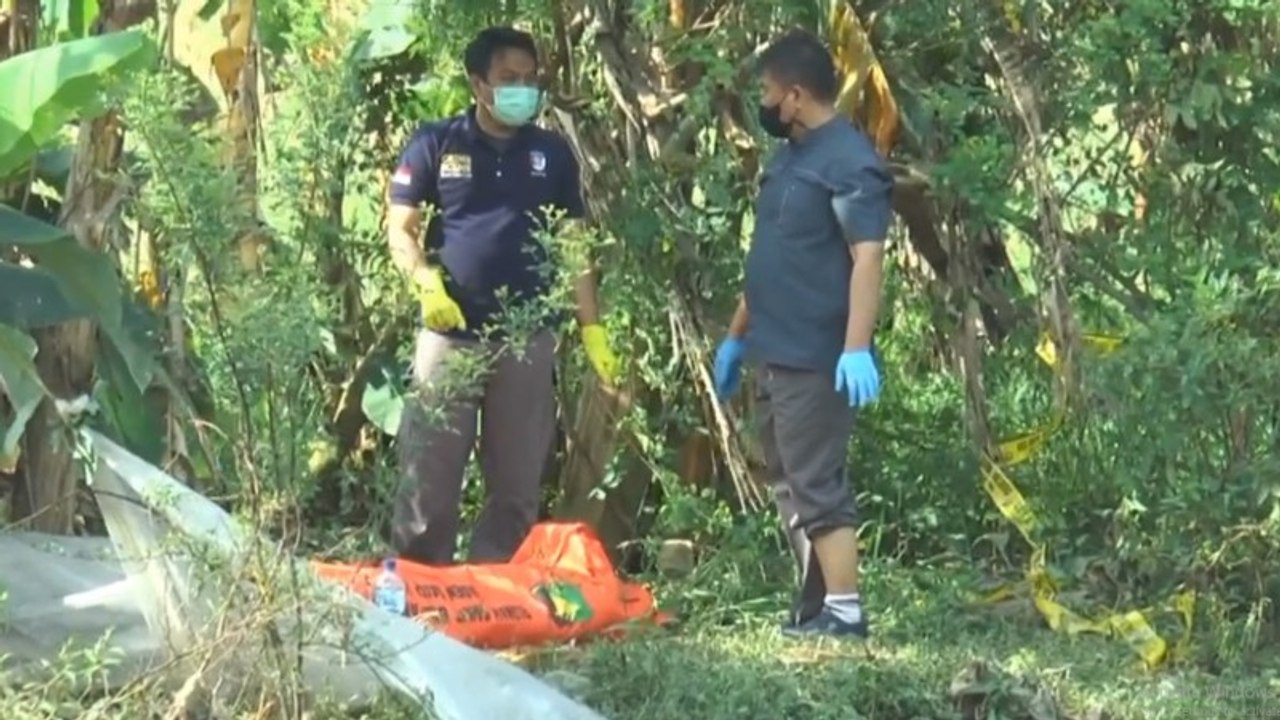 Diduga Korban Pembunuhan, Jazad Pria Ditemukan Terbungkus Terpal dan Terikat