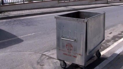 Çöp konteynerinde kanlar içinde bebek cesedi bulundu