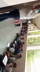 कोरोनाकाल की School Fess नहीं दी तो बच्चों को धूप में बैठने की सजा