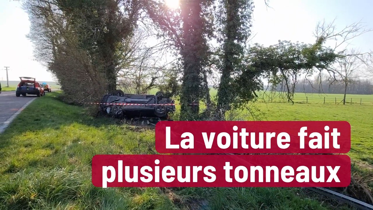 5 occupants piégés dans leur voiture après plusieurs tonneaux