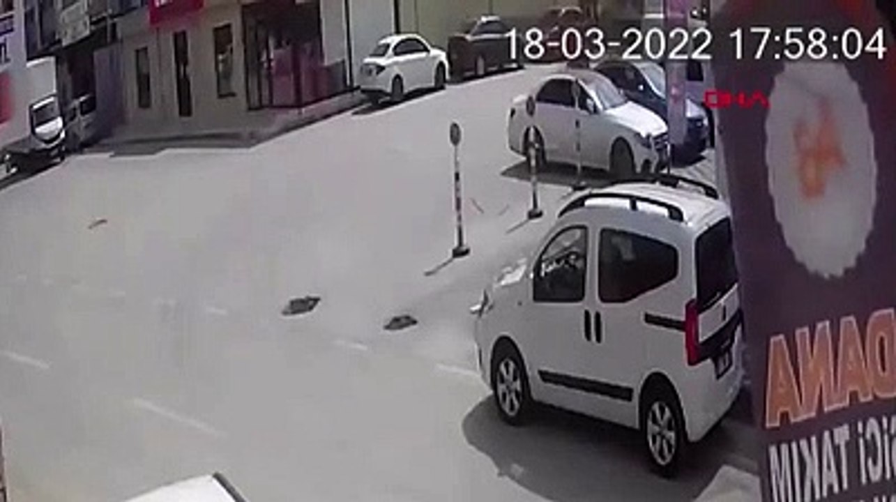 Peş peşe cep telefonu çaldılar