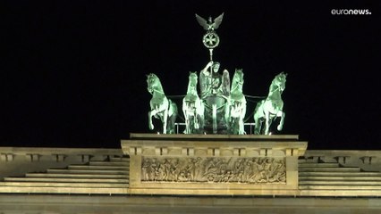 "Earth Hour" : des monuments du monde entier dans l'obscurité