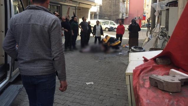 Cam silerken dengesini kaybeden kadın 5. kattan beton zemine düştü