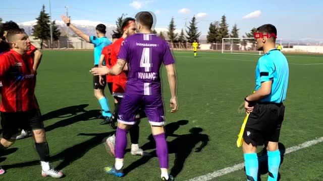 SPOR Adıyaman'da amatör maçta tekme tokat kavga