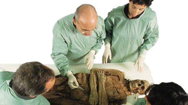 Due minuti di storia - La vita nel racconto dei morti