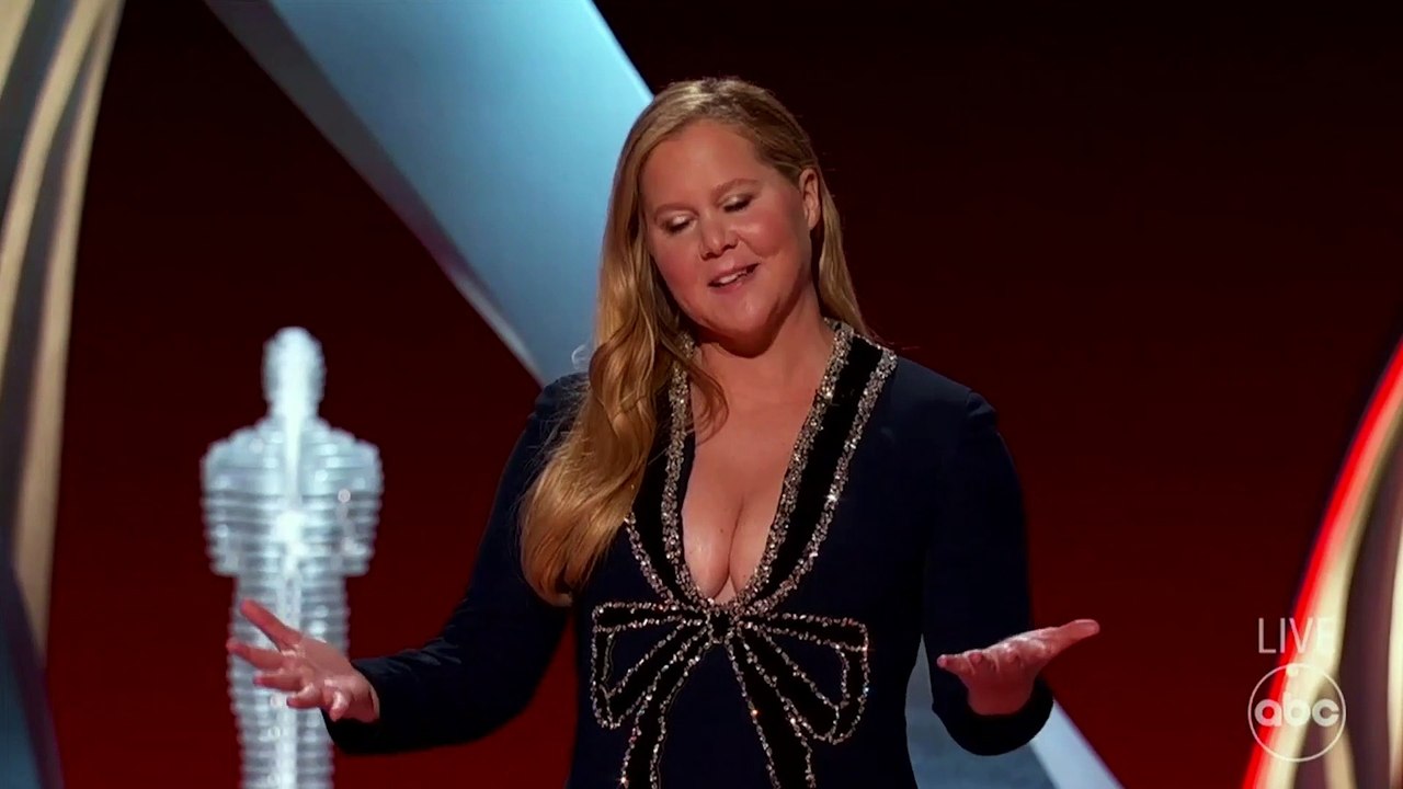 Amy Schumer Jokes Siblings Jake Gyllenhaal and Maggie Gyllenhaal Are a Couple: His Reaction