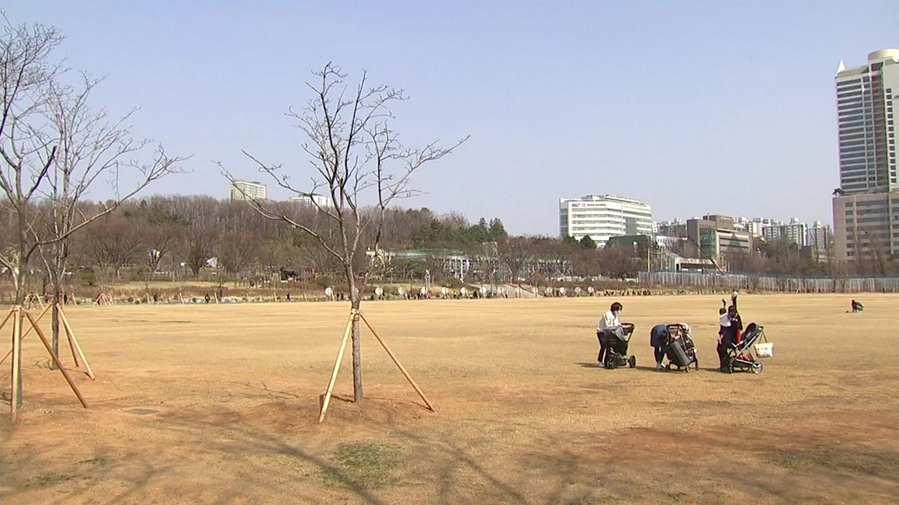 [날씨] 낮 기온 '쑥', 포근한 봄 날씨...큰 일교차 유의 / YTN